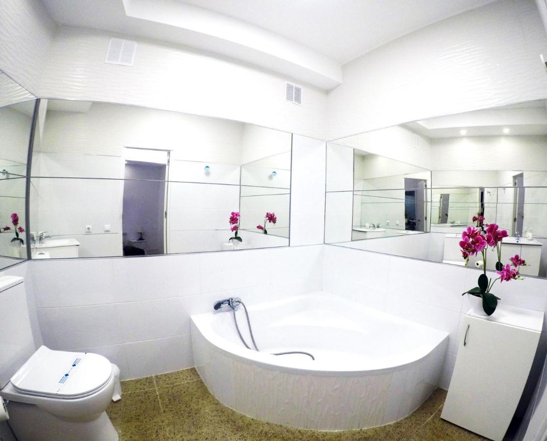Fantastic 2 Bedrooms, Just 20 Meters From Ocean Playa de las Américas Dış mekan fotoğraf